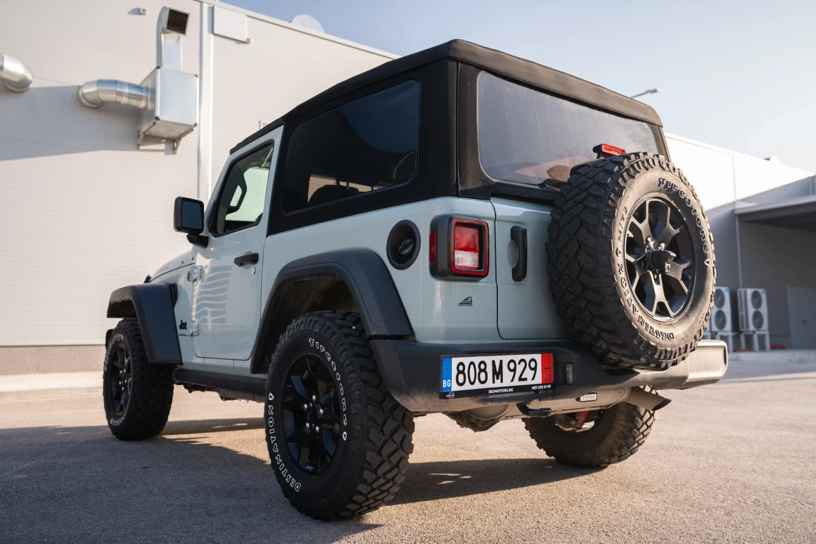 Jeep Wrangler Jeep Wrangler 2024г. 17 000км , снимка 5 - Автомобили и джипове - 53725681