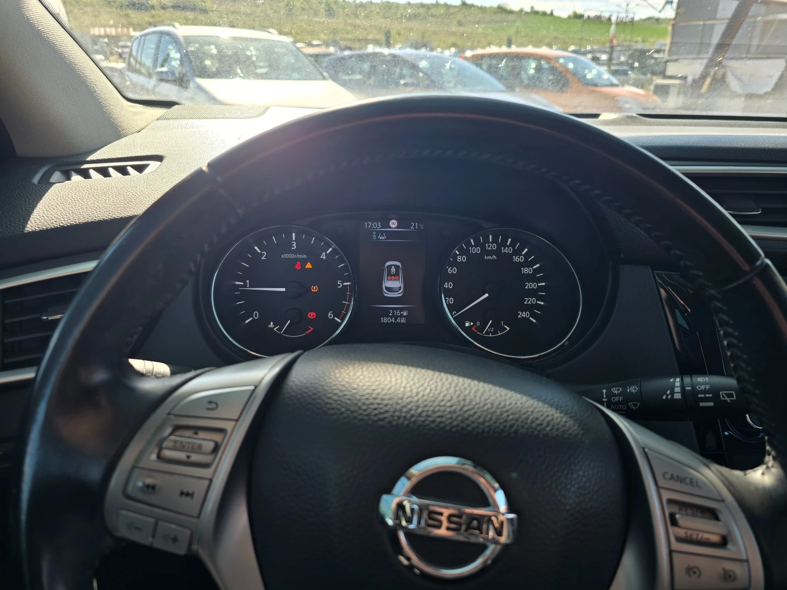 Nissan Qashqai 1.5DCi= Navi= Camera, снимка 8 - Автомобили и джипове - 54321637