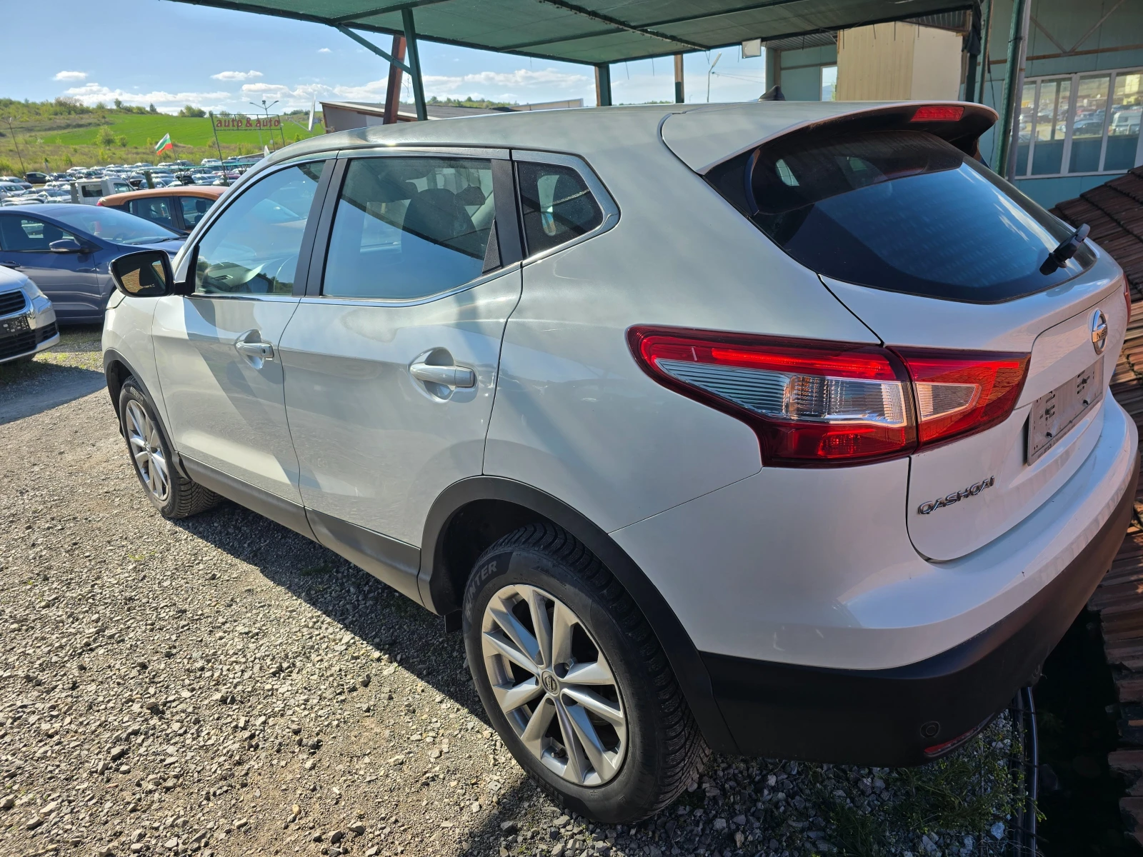 Nissan Qashqai 1.5DCi= Navi= Camera, снимка 3 - Автомобили и джипове - 54321637