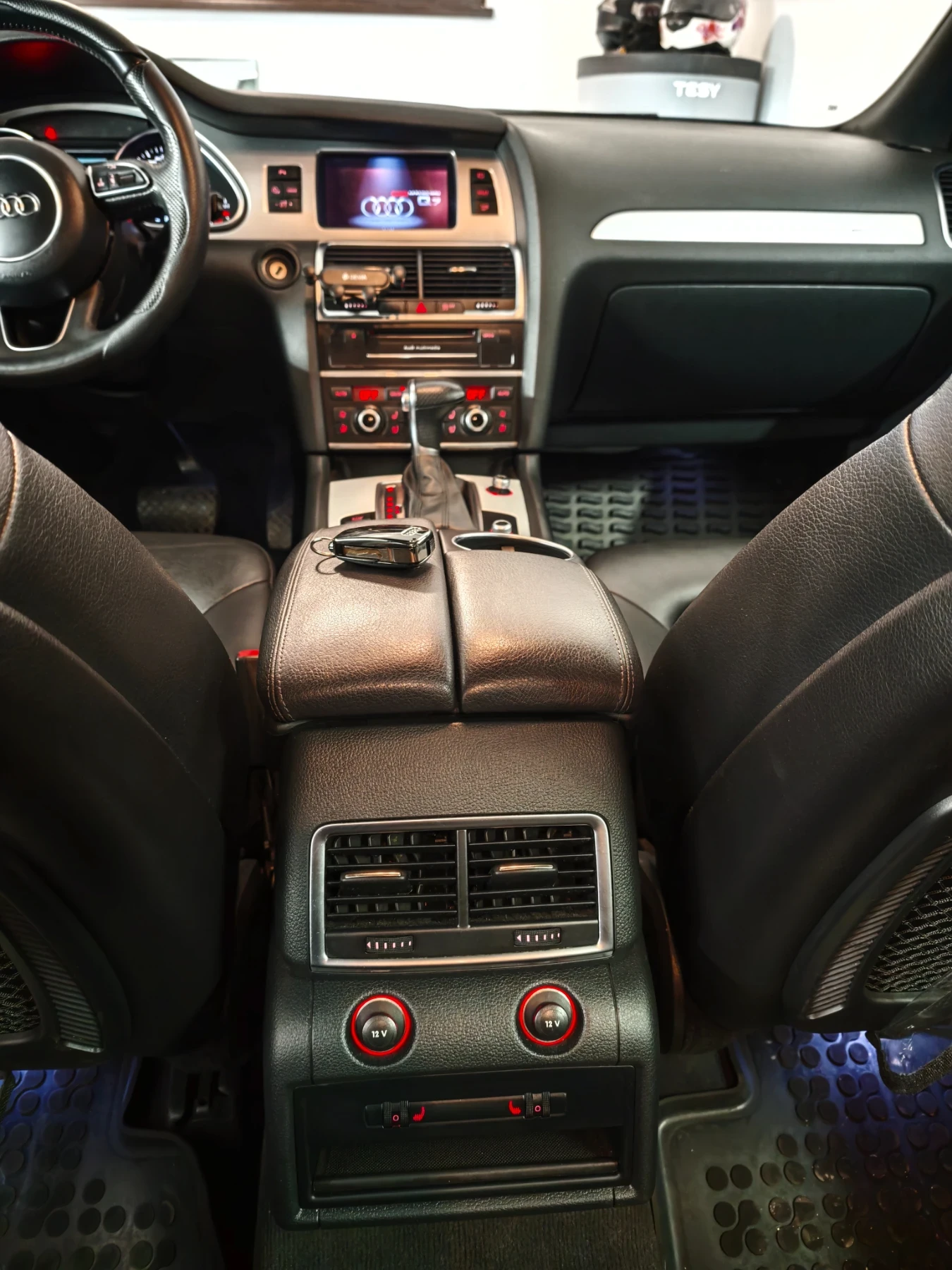 Audi Q7 3.0tfsi 7места, снимка 12 - Автомобили и джипове - 54598732