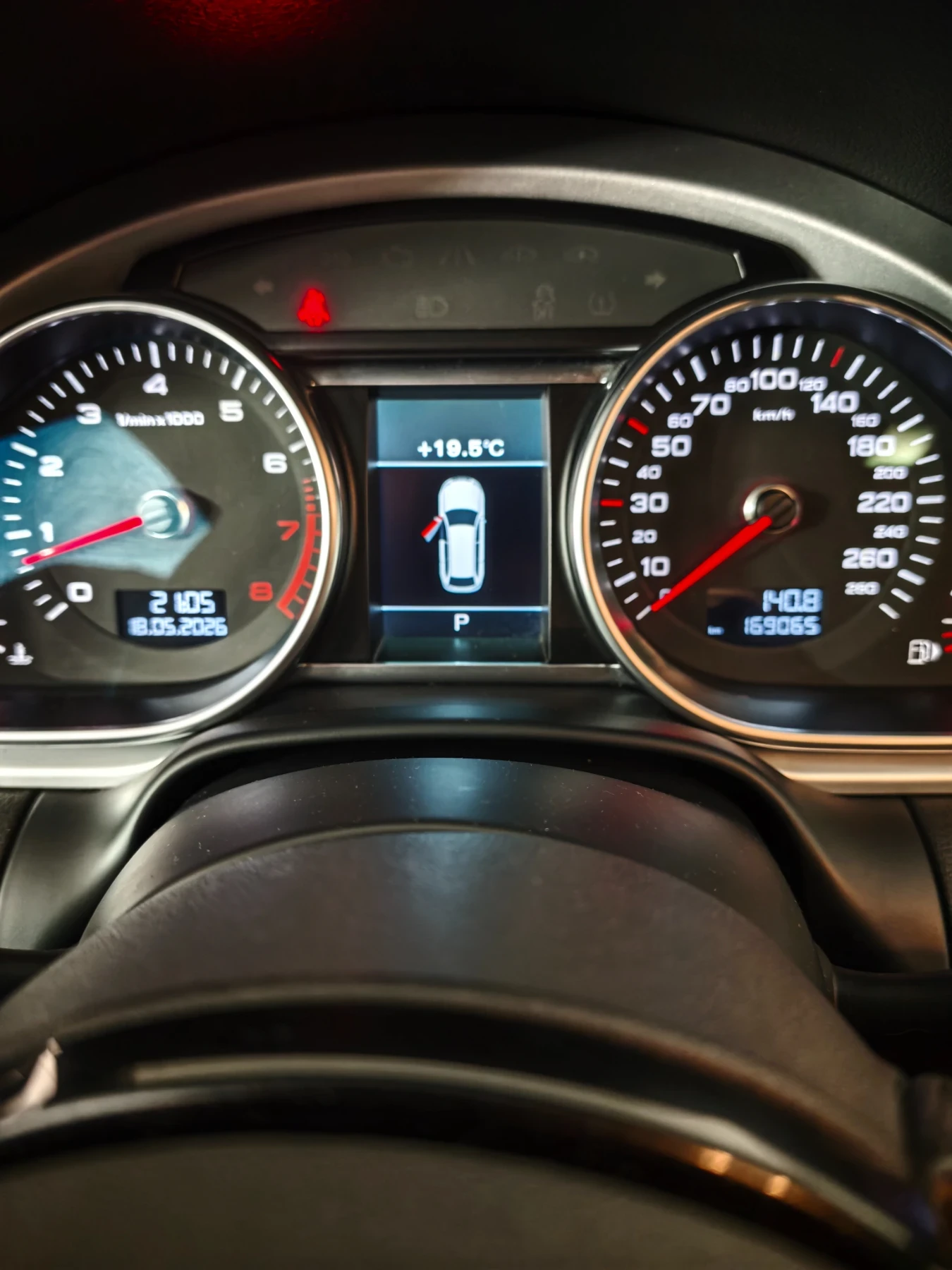 Audi Q7 3.0tfsi 7места, снимка 15 - Автомобили и джипове - 54598732