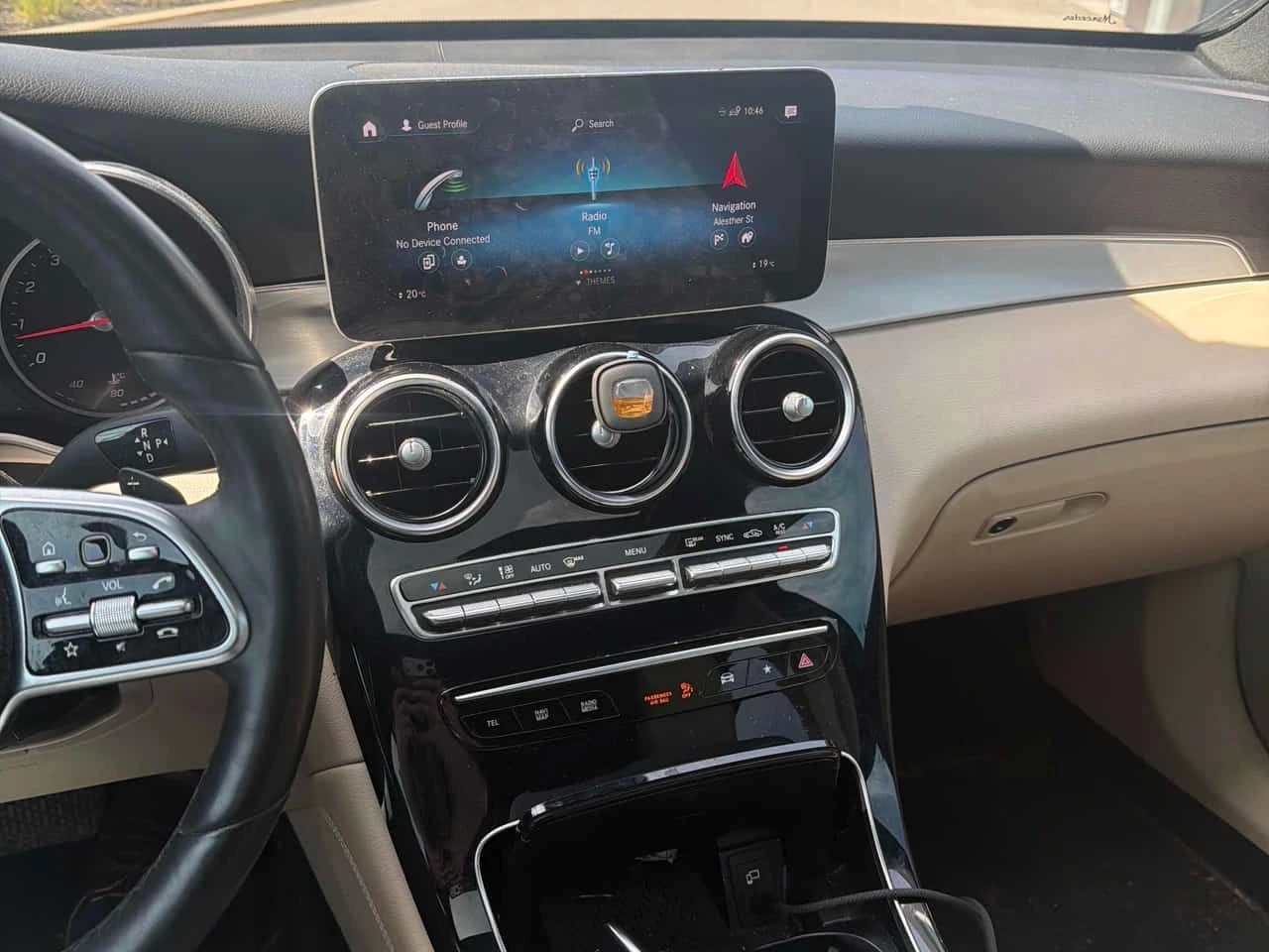 Mercedes-Benz GLC 300 COUPE * ПОДГРЕВИ * PANO * АВТОКРЕДИТ * CARFAX, снимка 9 - Автомобили и джипове - 55073995