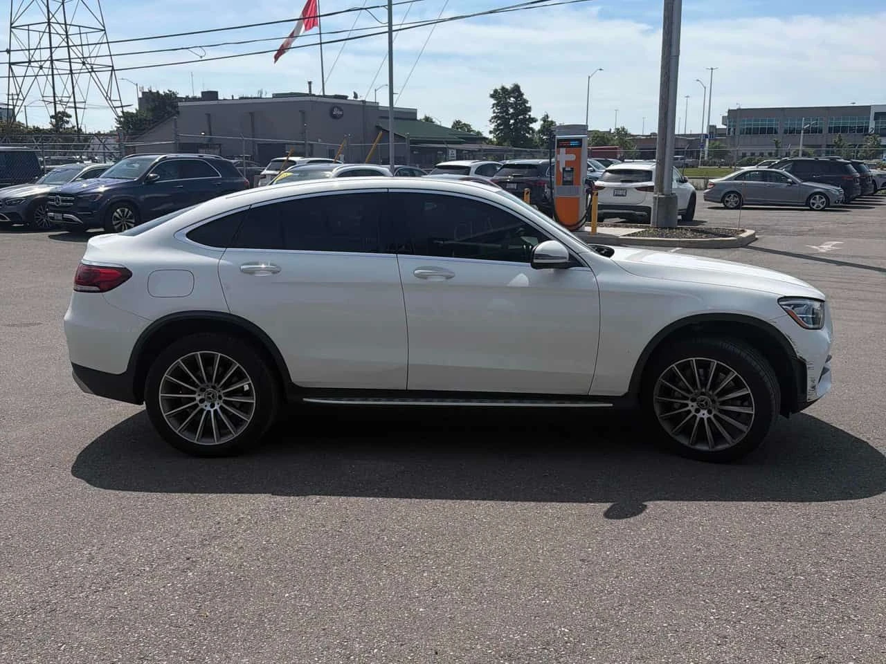 Mercedes-Benz GLC 300 COUPE * ПОДГРЕВИ * PANO * АВТОКРЕДИТ * CARFAX, снимка 3 - Автомобили и джипове - 55073995