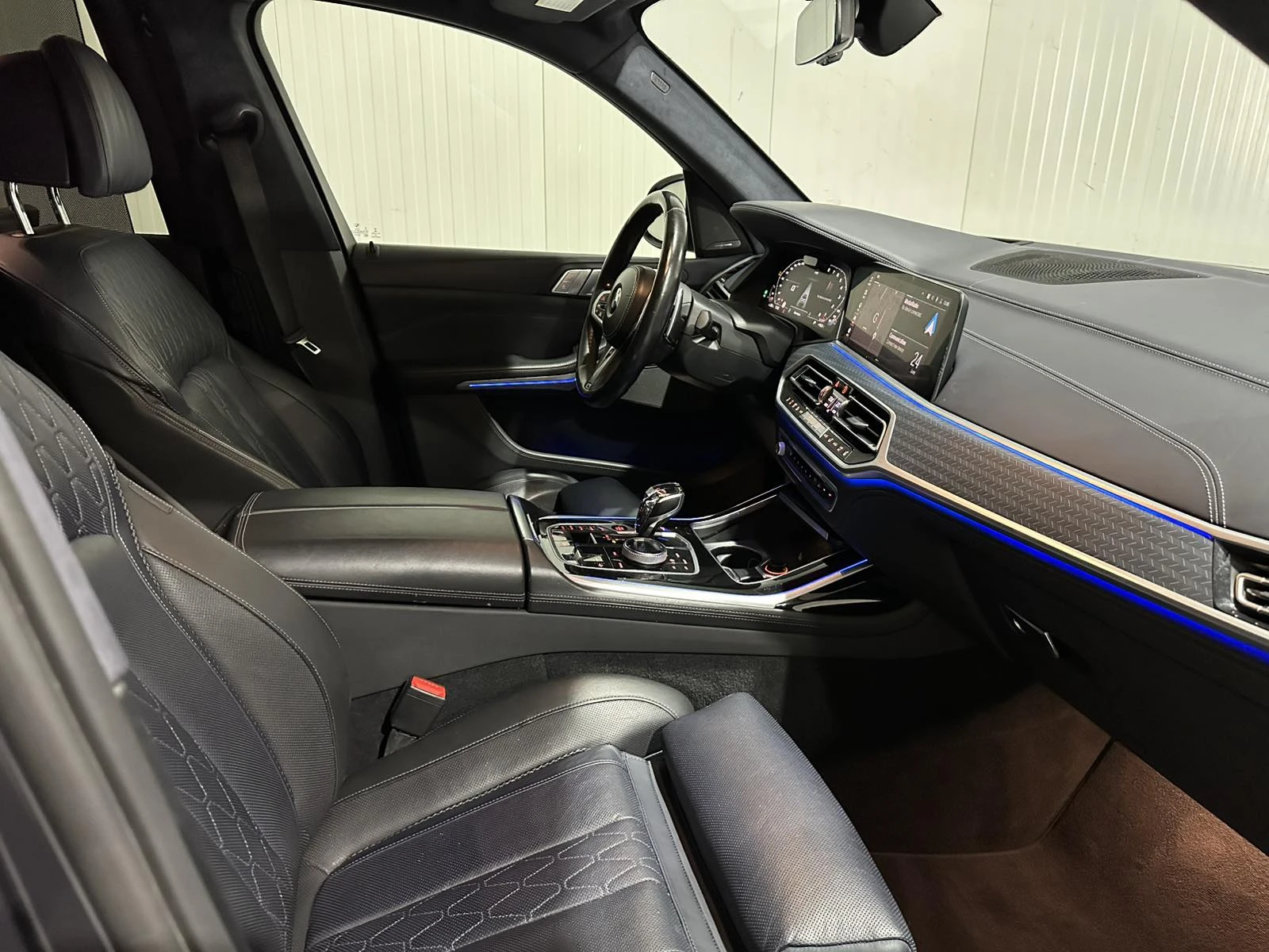 BMW X7 40i xDrive M Package, снимка 10 - Автомобили и джипове - 55092252