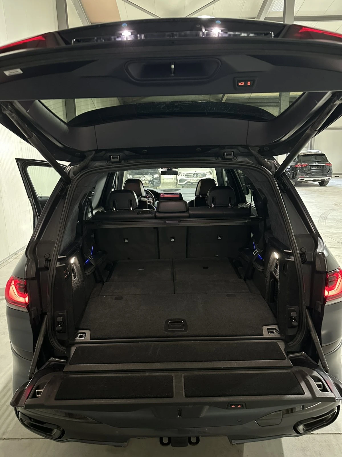 BMW X7 40i xDrive M Package, снимка 16 - Автомобили и джипове - 55092252