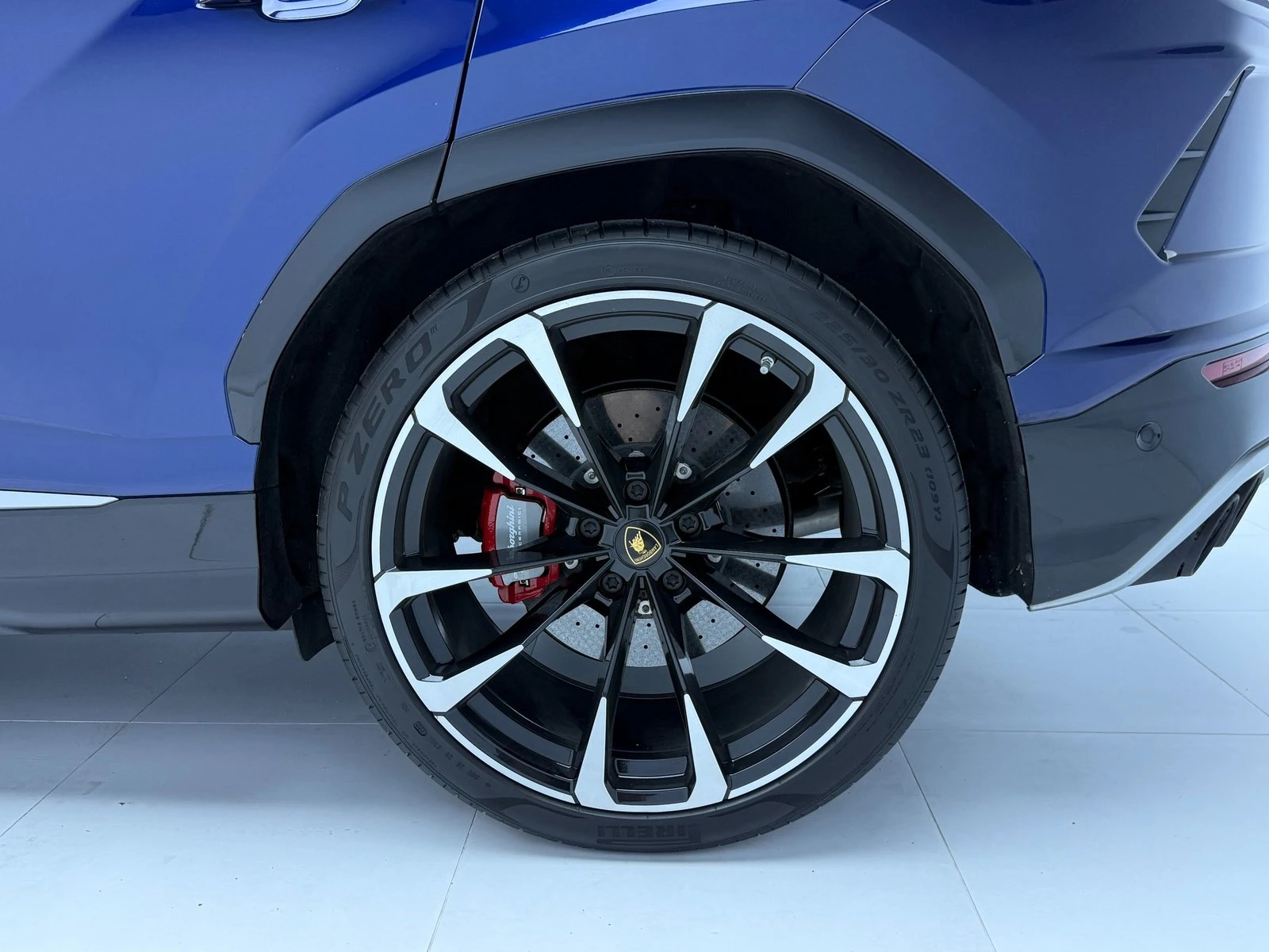Lamborghini Urus 360* KEYLESS* ПОДГРЕВ ВОЛАН* КРАЙНА ЦЕНА, снимка 12 - Автомобили и джипове - 55336492
