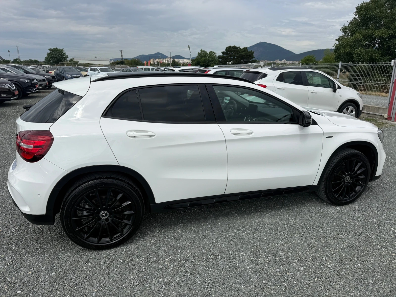 Mercedes-Benz GLA 200 (KATO НОВА)^(4-MATIC), снимка 5 - Автомобили и джипове - 55406753
