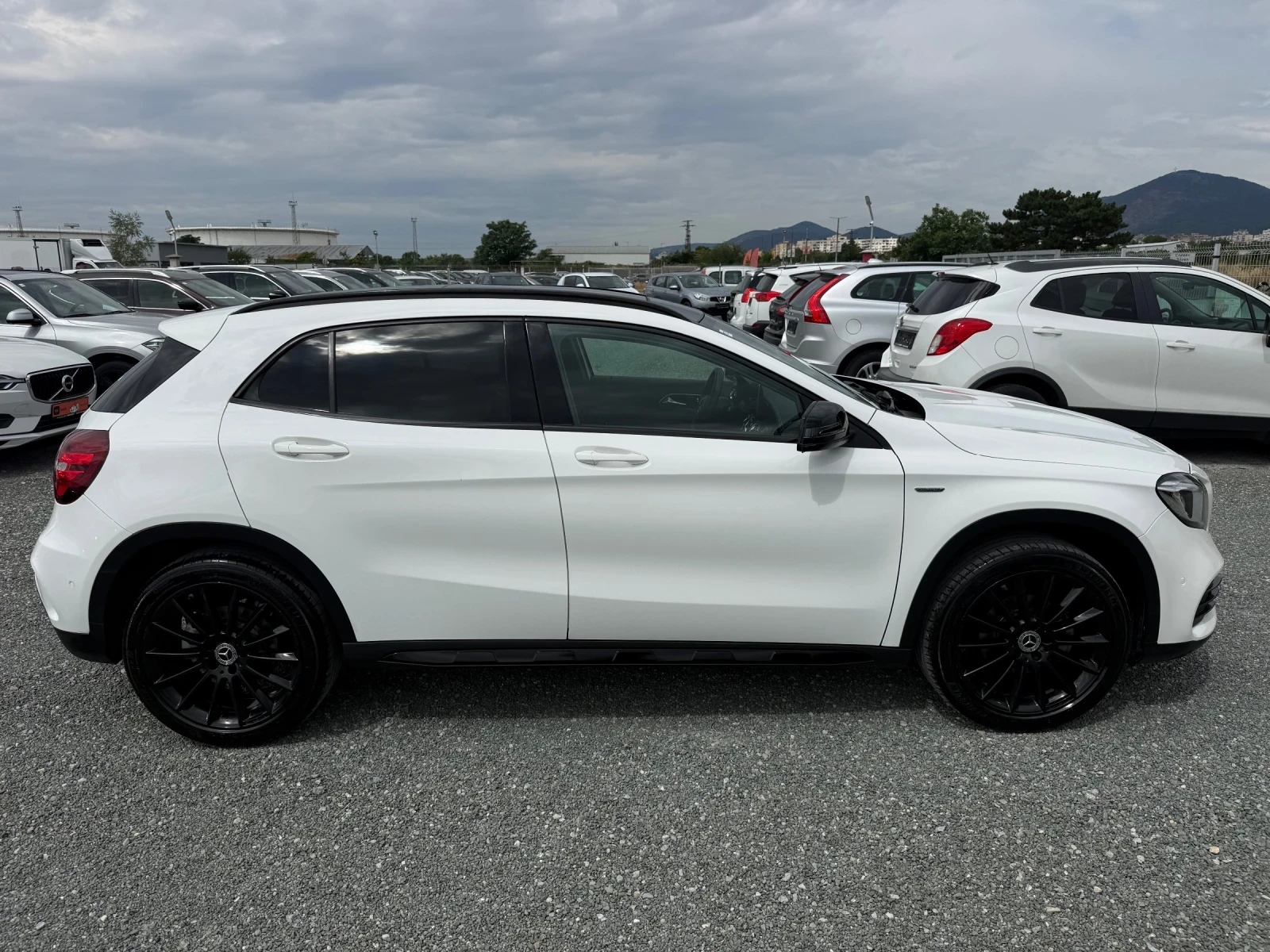 Mercedes-Benz GLA 200 (KATO НОВА)^(4-MATIC), снимка 4 - Автомобили и джипове - 55406753