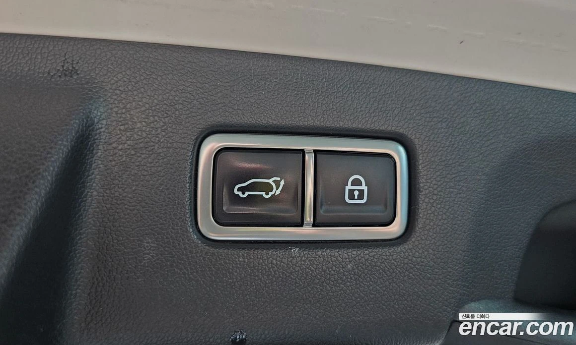 Kia Sorento Diesel 2.2 2WD Noblesse, снимка 17 - Автомобили и джипове - 56096149