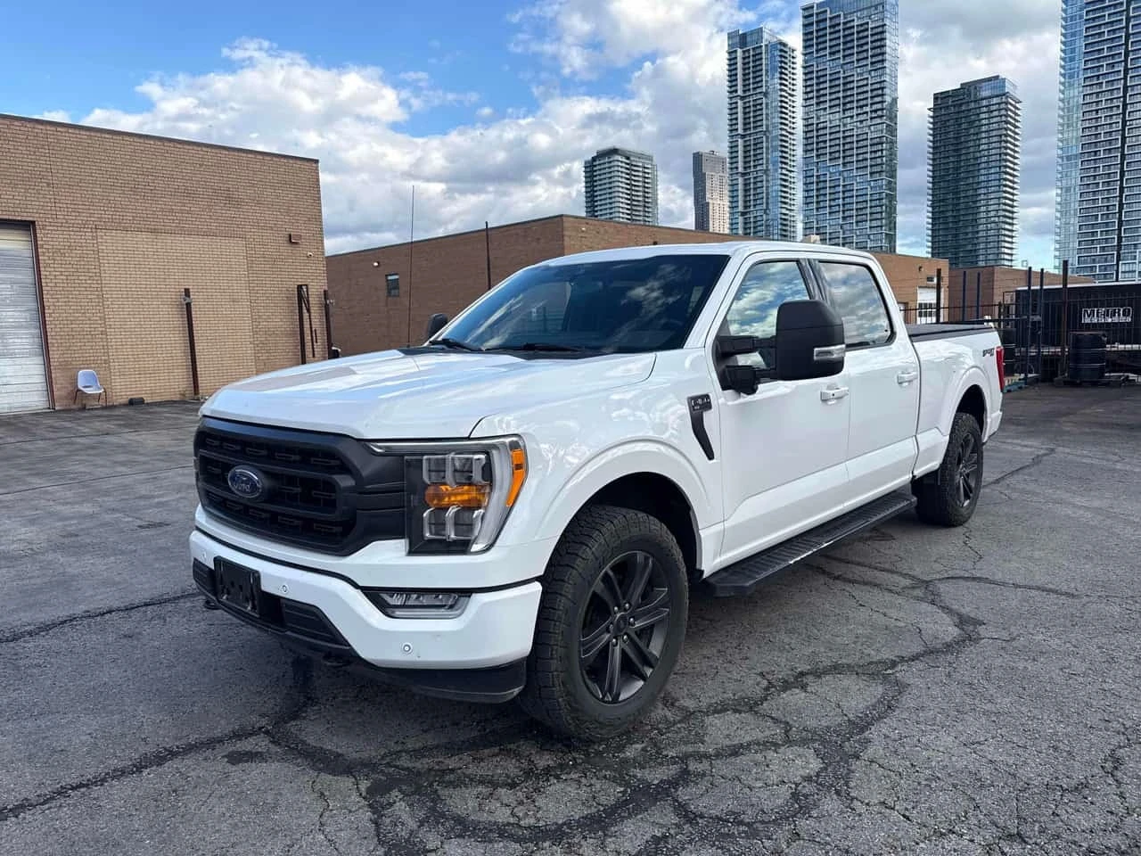 Ford F150 * 4WD SuperCrew Box* CARFAX* ОПЦИЯ ЗА ФИНАНСИРАНЕ 