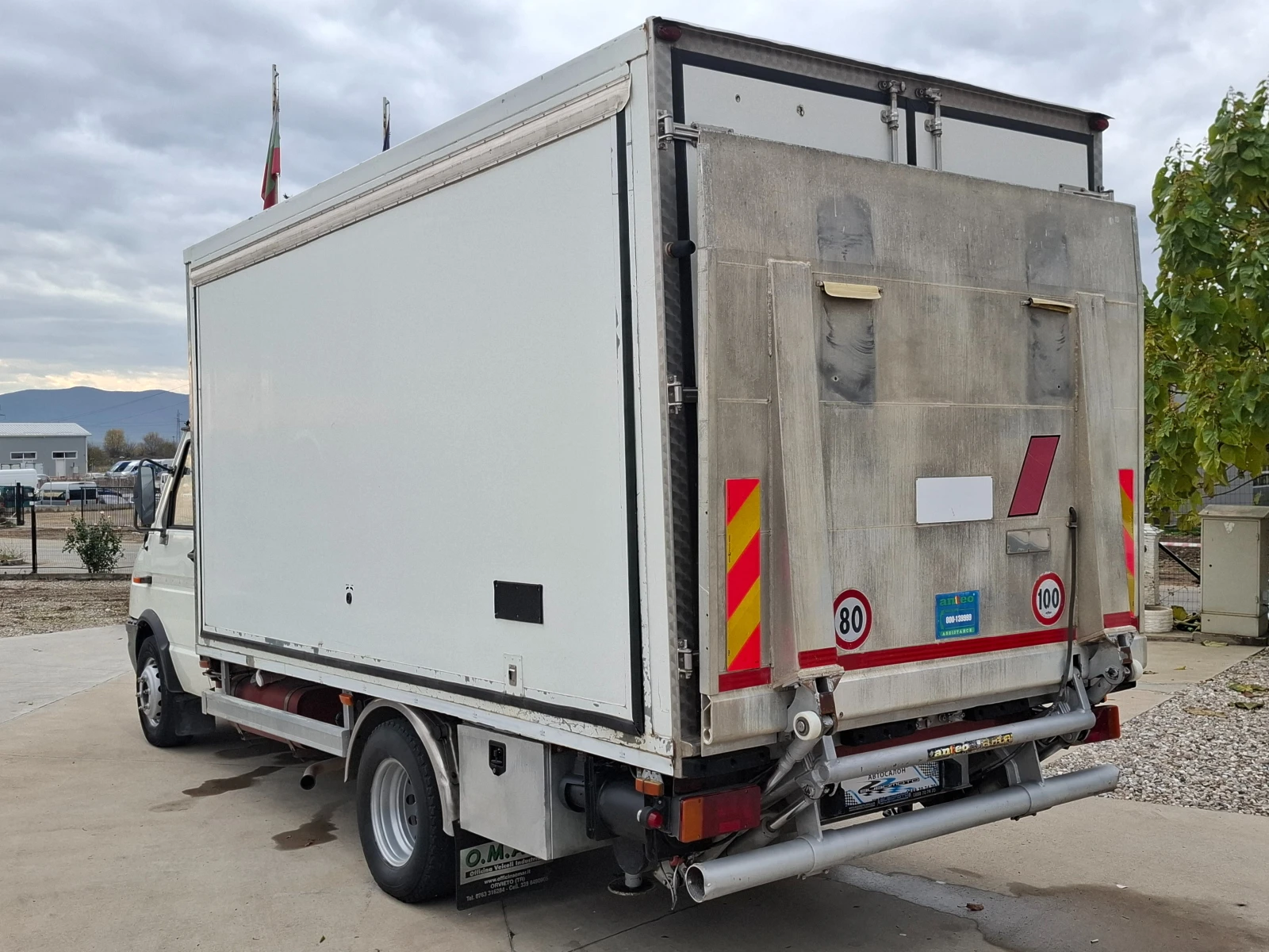 Iveco Daily До3.5т/2.8TD/Клима/Хладилен - изображение 2