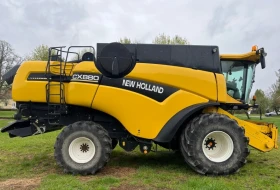 Комбайн New Holland CX880, снимка 2