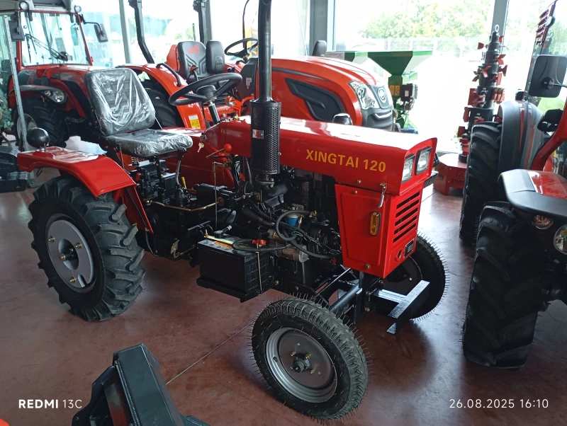 Трактор Xingtai 120, снимка 2 - Селскостопанска техника - 51765366