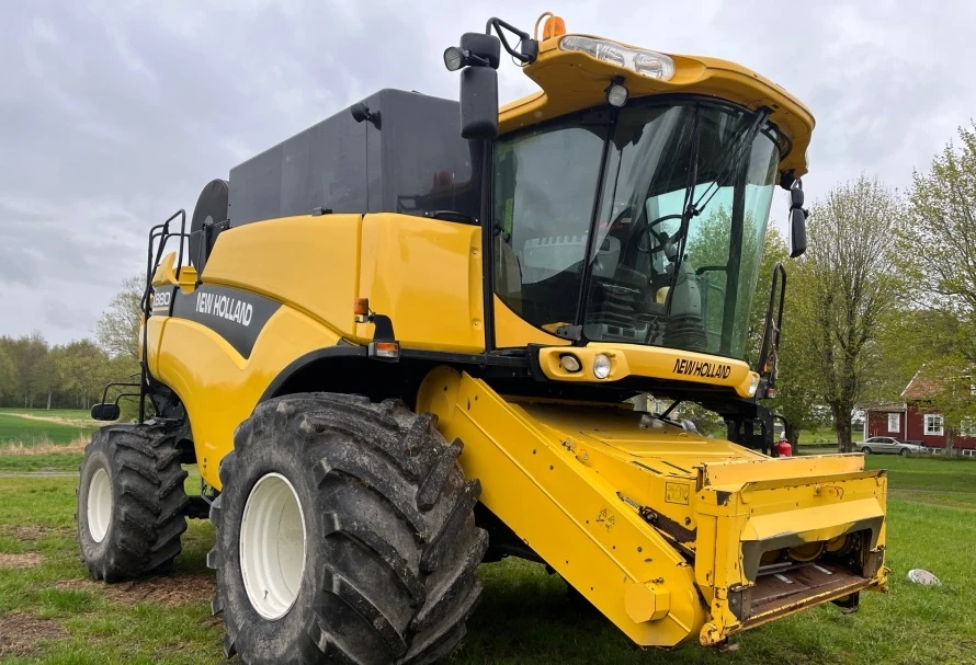 Комбайн New Holland CX880, снимка 4 - Селскостопанска техника - 54918850