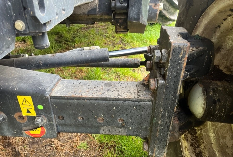 Комбайн New Holland CX880, снимка 9 - Селскостопанска техника - 54918850