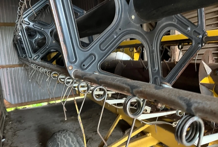 Комбайн New Holland CX880, снимка 17 - Селскостопанска техника - 54918850