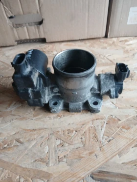 192300-2010 дросел клапа Toyota Yaris 1.4d4d, снимка 3