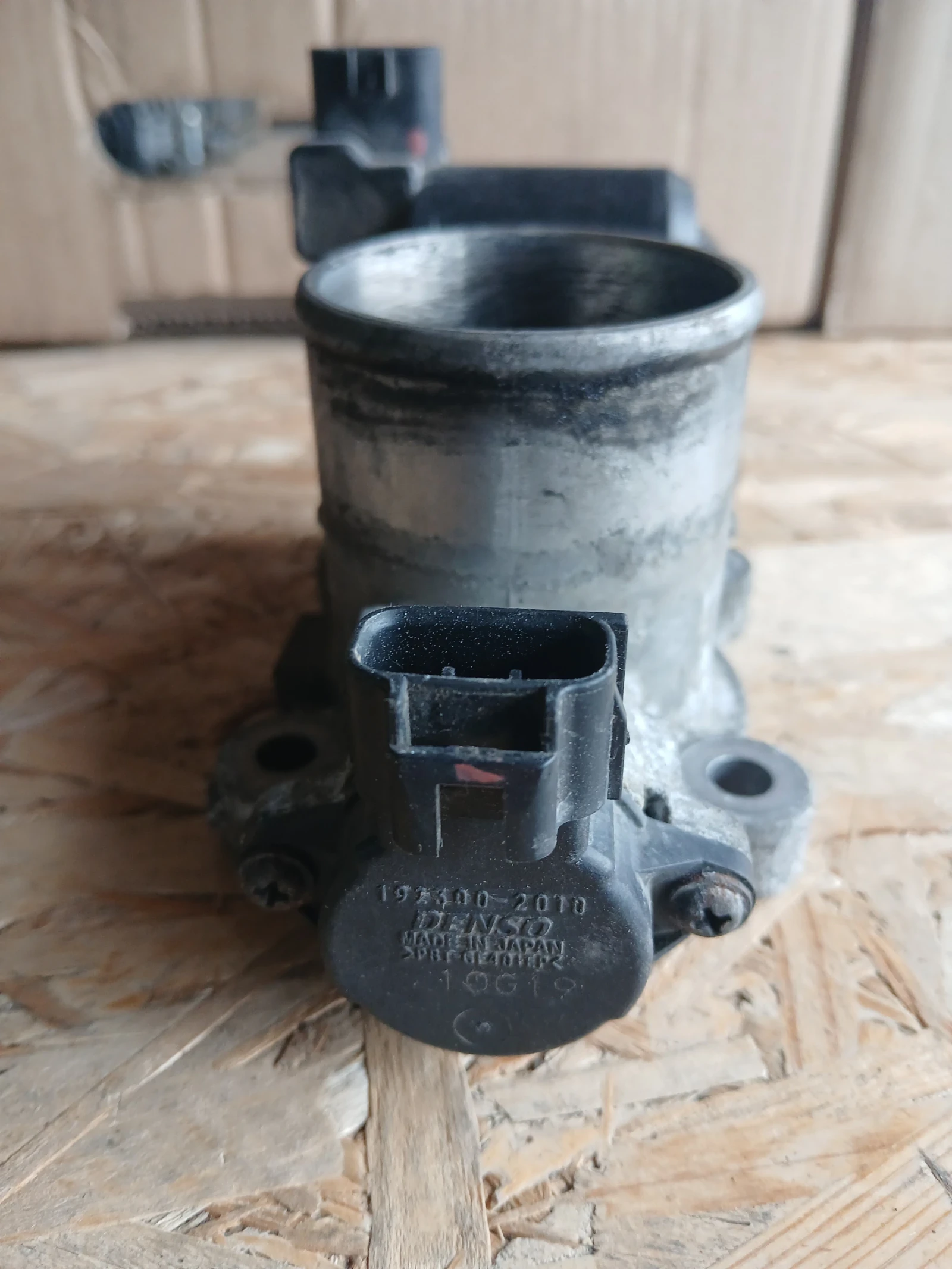 192300-2010 дросел клапа Toyota Yaris 1.4d4d, снимка 5 - Части - 55404498