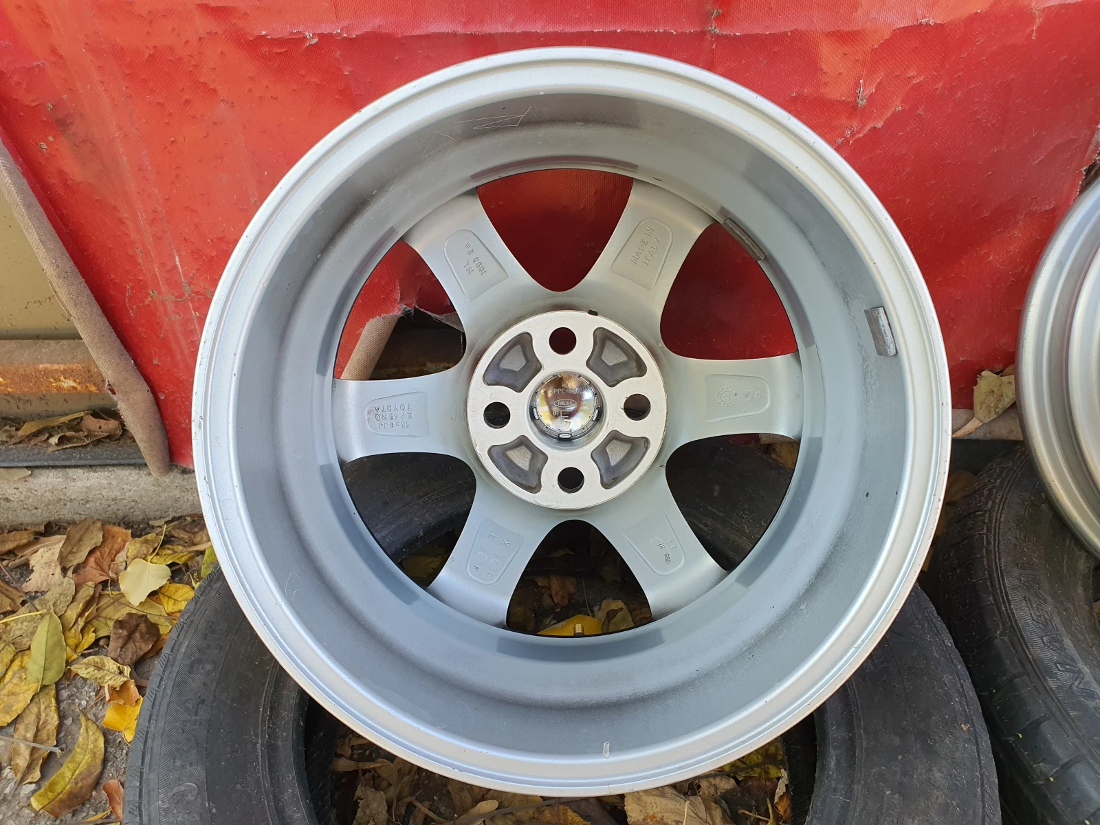   Toyota Corolla | Mobile.bg   8