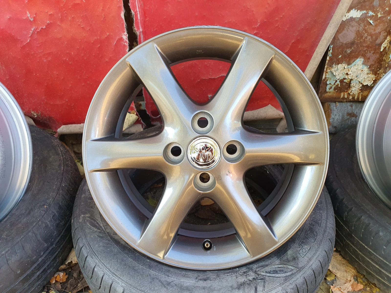   Toyota Corolla | Mobile.bg   1