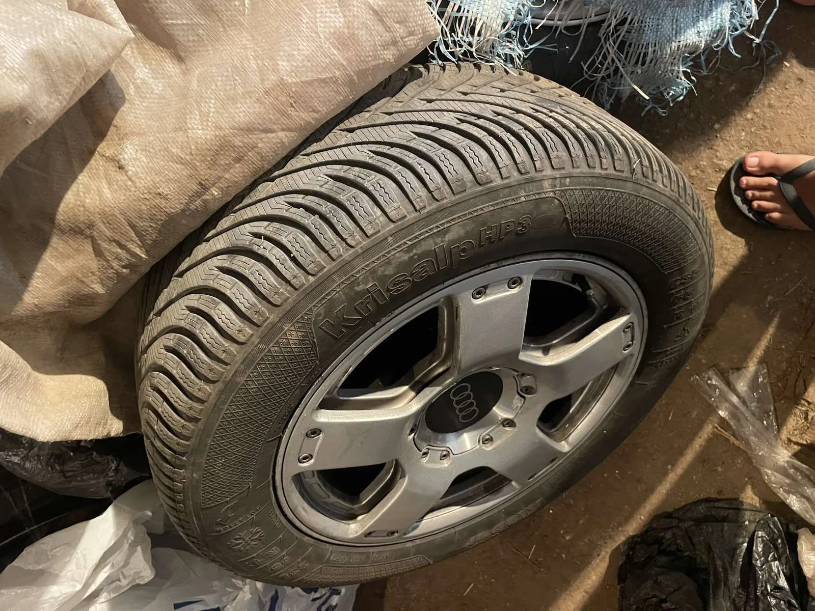 ���� � ������ 235/55R17 | Mobile.bg � ����������� 1