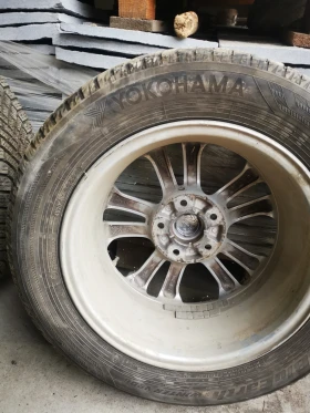 Гуми с джанти Yokohama 205/60R16, снимка 3 - Гуми и джанти - 48520638