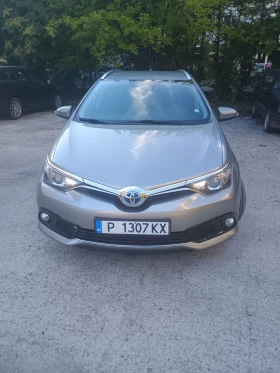 Toyota Auris, снимка 1