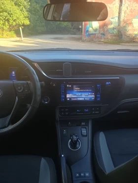 Toyota Auris, снимка 8