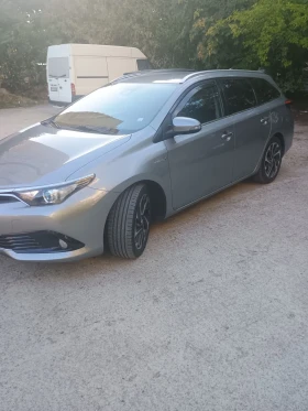 Toyota Auris, снимка 2