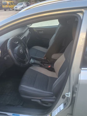 Toyota Auris, снимка 11
