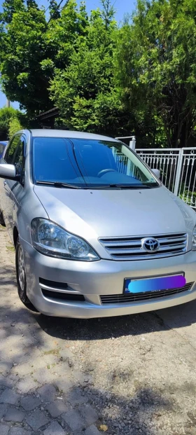     Toyota Avensis verso