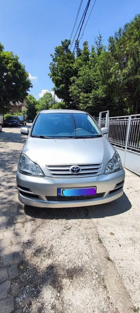     Toyota Avensis verso