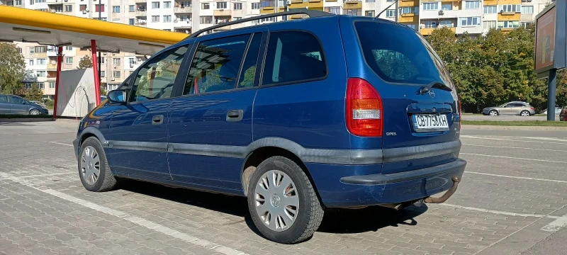 Opel Zafira 2.2 DTI 6+ 1, снимка 4 - Автомобили и джипове - 47691808