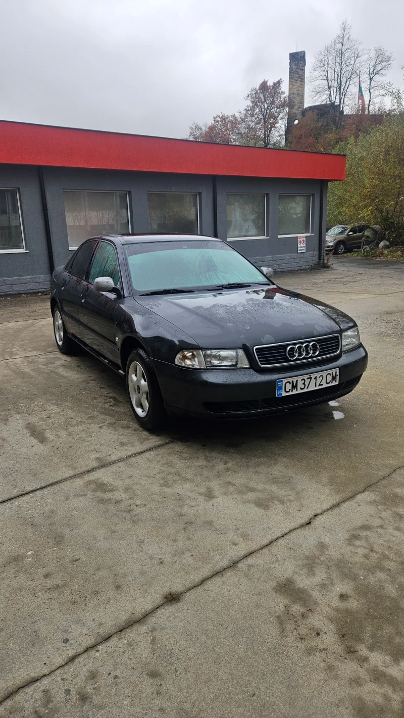 Audi A4 1.8 , снимка 4 - Автомобили и джипове - 47956372