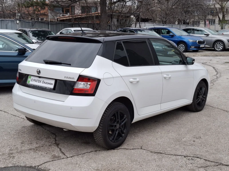 Skoda Fabia 1.4 TDI / 7 DSG, снимка 5 - Автомобили и джипове - 48238306