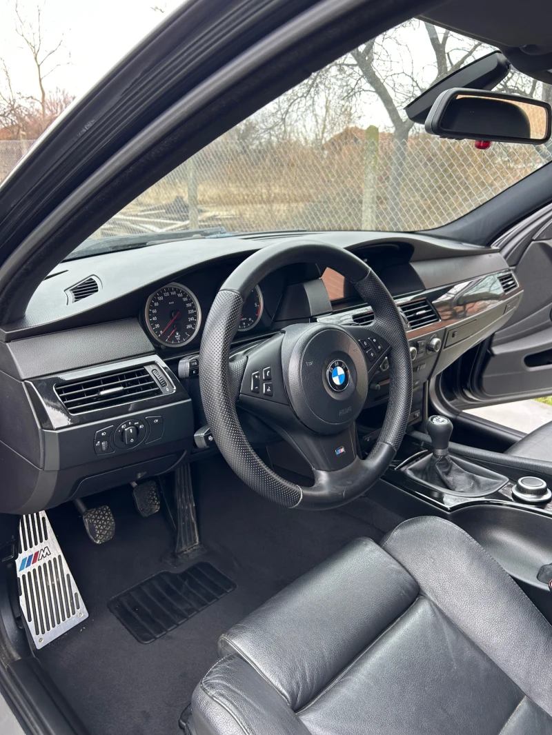 BMW 530 E60, снимка 15 - Автомобили и джипове - 48401321