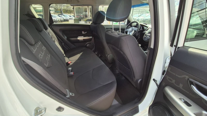 Kia Soul 1.6, снимка 13 - Автомобили и джипове - 49736760