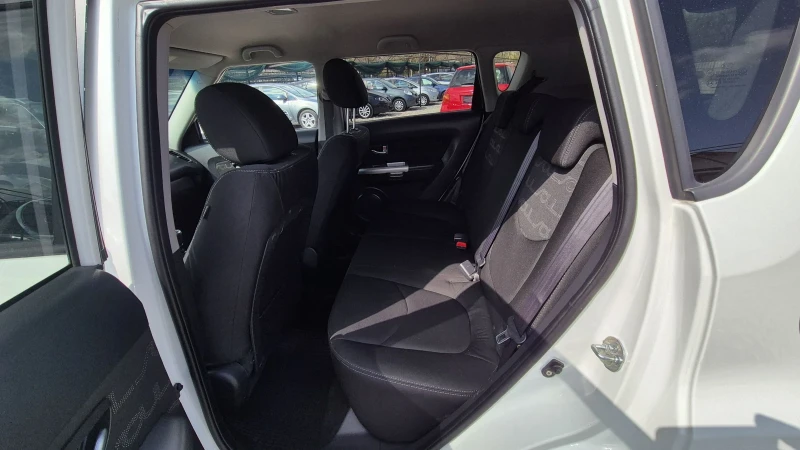 Kia Soul 1.6, снимка 11 - Автомобили и джипове - 49736760