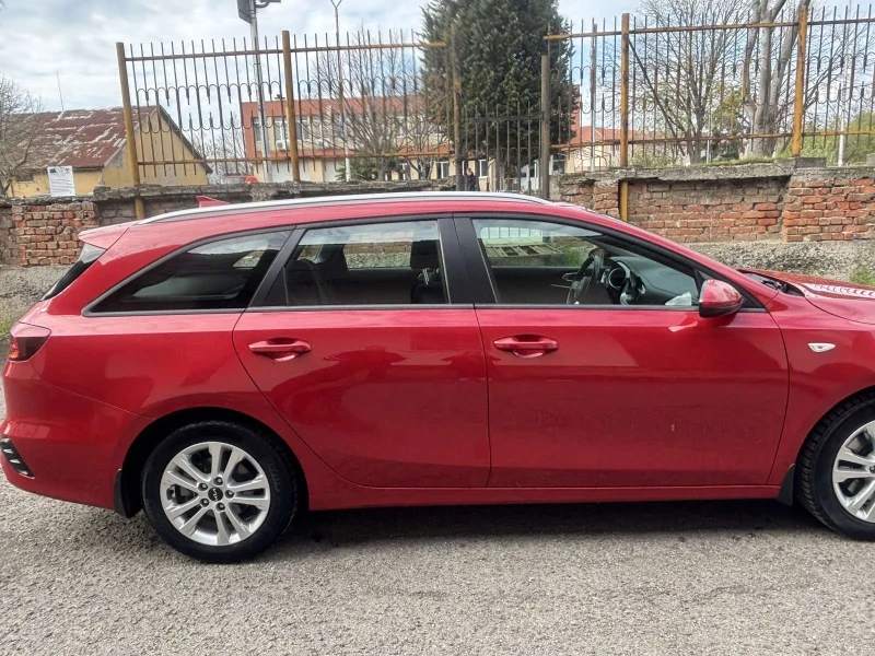 Kia Ceed Комби-1.5-160 кс турбо фейс промоция 33000 лв , снимка 4 - Автомобили и джипове - 49759647