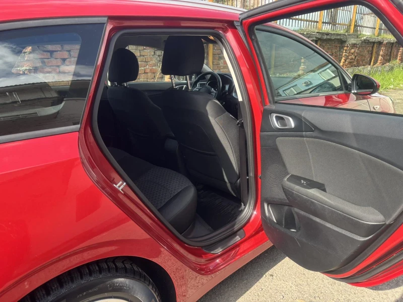 Kia Ceed Комби-1.5-160 кс турбо фейс промоция 33000 лв , снимка 10 - Автомобили и джипове - 49759647