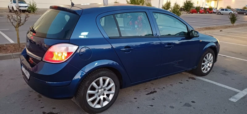 Opel Astra 1.7 cdti, снимка 4 - Автомобили и джипове - 52216843