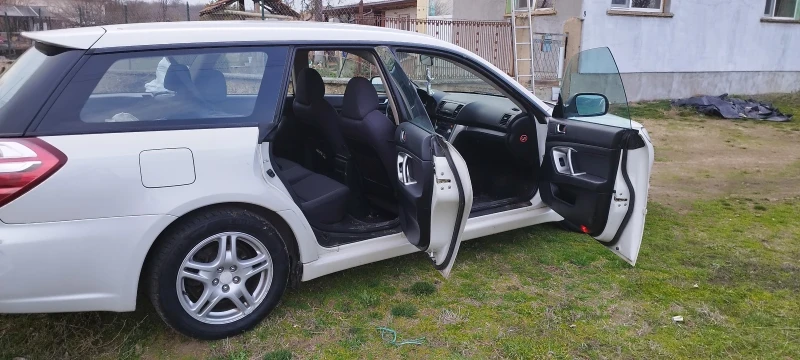 Subaru Legacy 2.0i, снимка 7 - Автомобили и джипове - 52641899