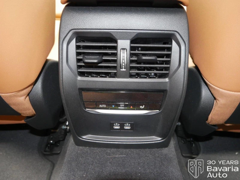 BMW i4 40 xDrive M Sport Paket, снимка 13 - Автомобили и джипове - 52835453