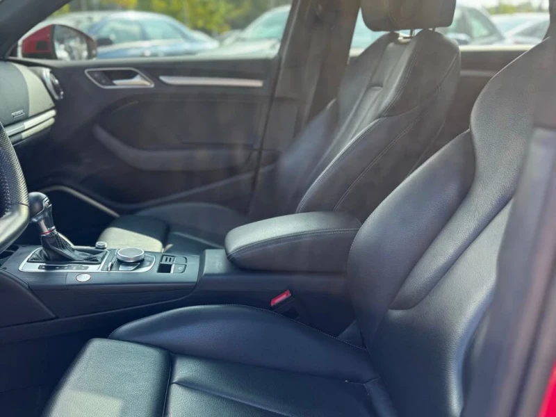 Audi S3 2.0TFSI quattro Technik* АвтоКредит* (Цена до БГ) , снимка 15 - Автомобили и джипове - 53388405