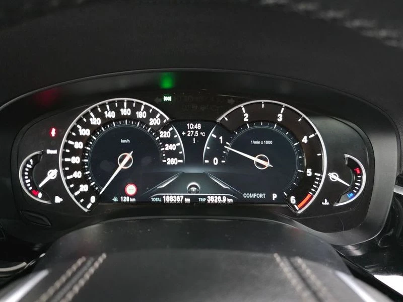 BMW 520 520d Luxury Special Edition| 190к.с.| ВКЛ.ТЕХНОТЕС, снимка 8 - Автомобили и джипове - 55221475