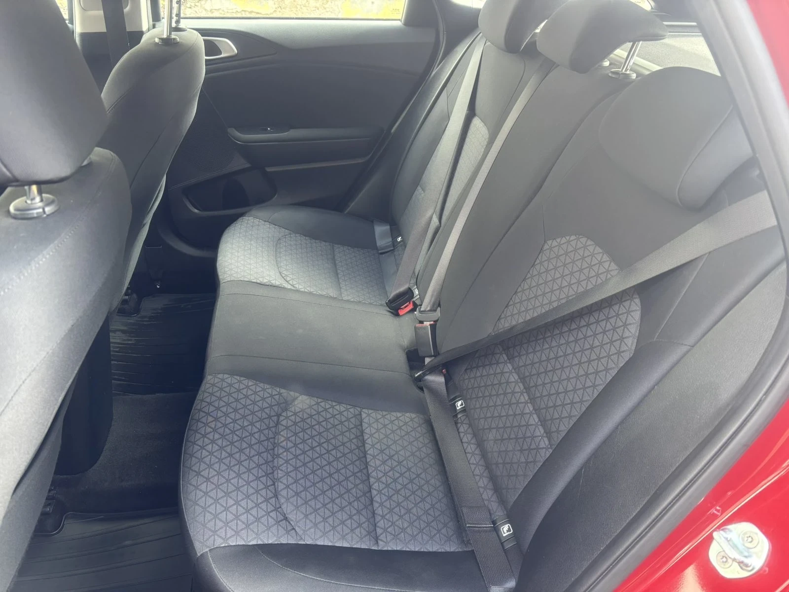 Kia Ceed �����-1.5-160 �� ����� ���� �������� 33000 ��  | Mobile.bg � ����������� 12