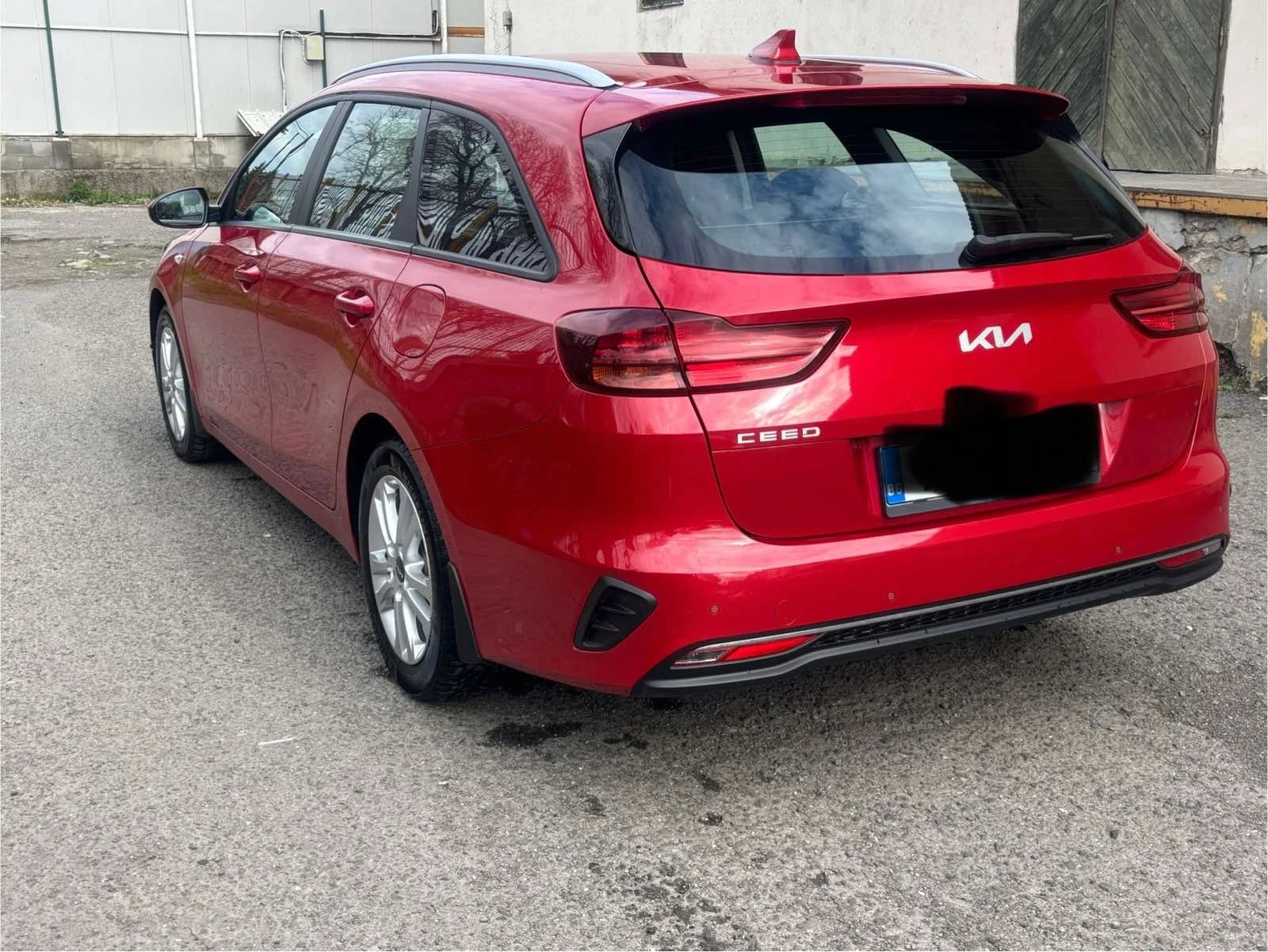 Kia Ceed Комби-1.5-160 кс турбо фейс - изображение 2