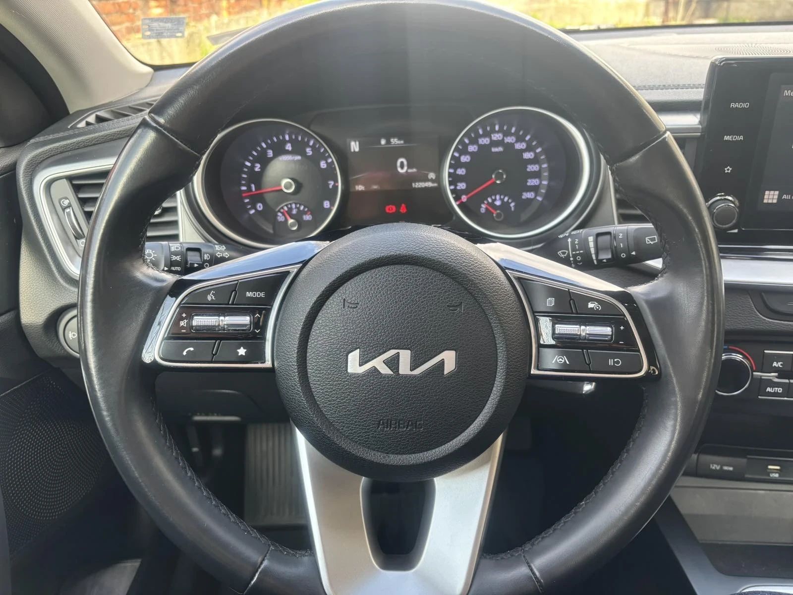 Kia Ceed Комби-1.5-160 кс турбо фейс - изображение 8