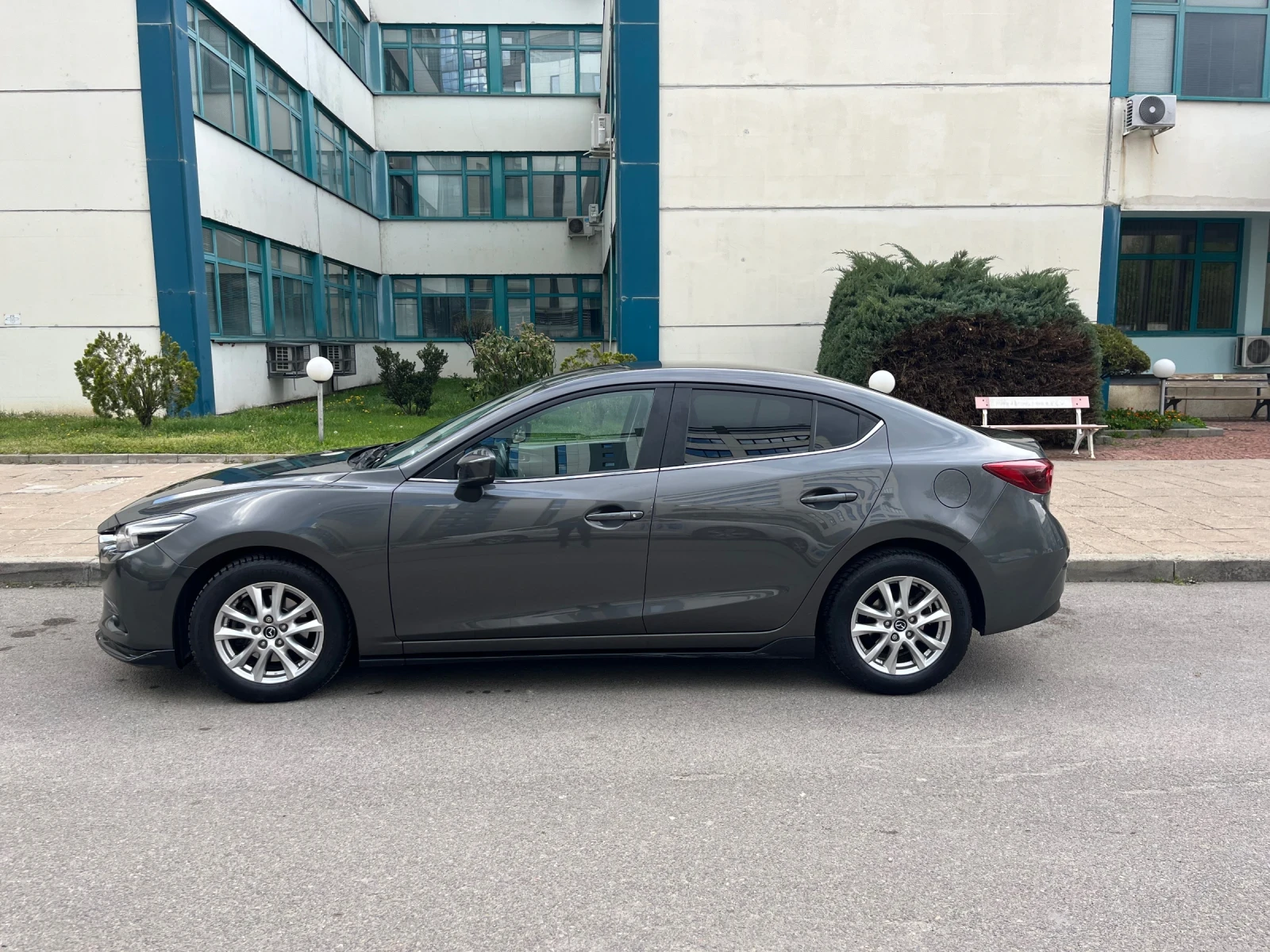 Mazda 3  - изображение 5
