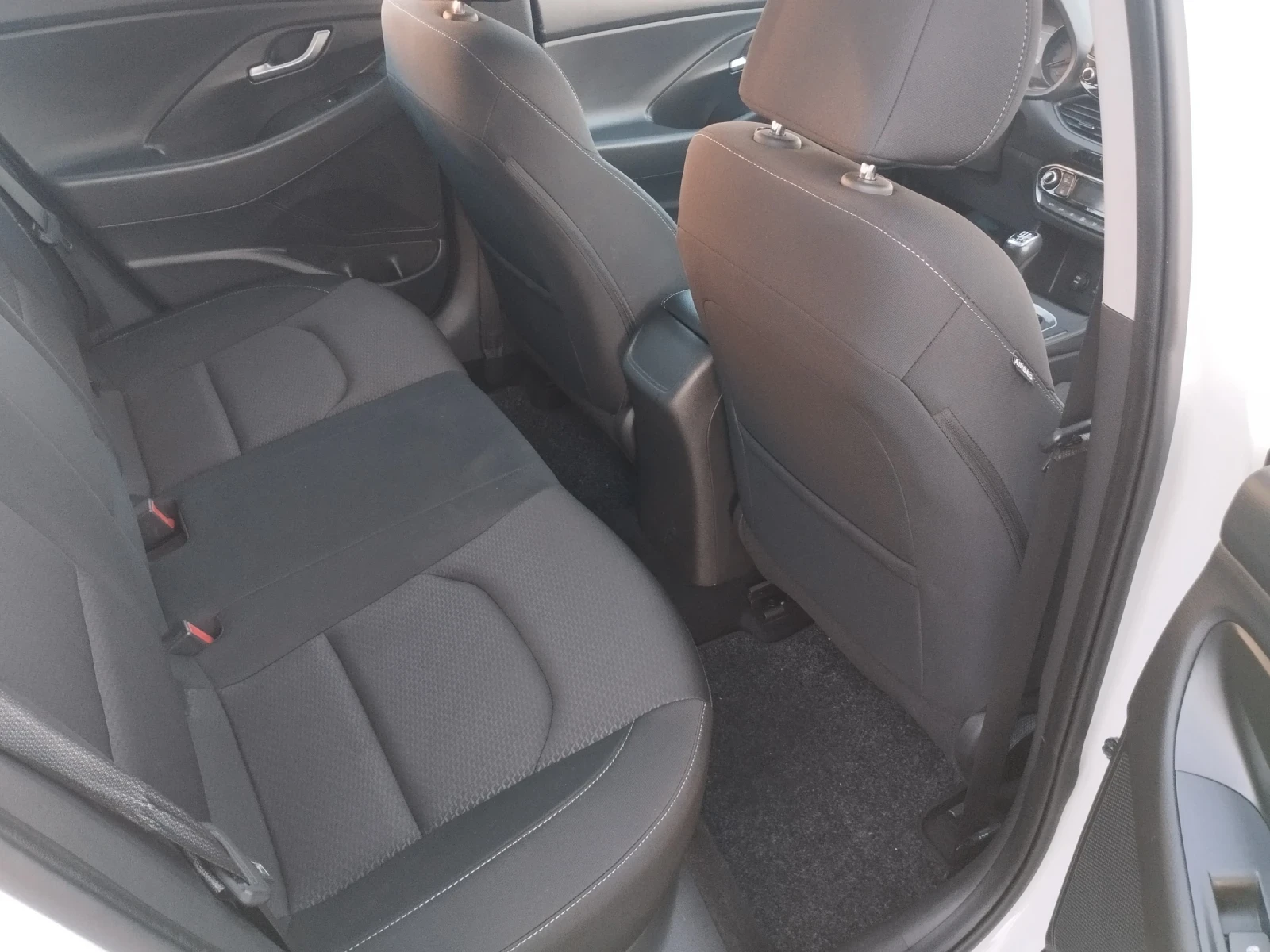 Hyundai I30 1.6crdi - изображение 9